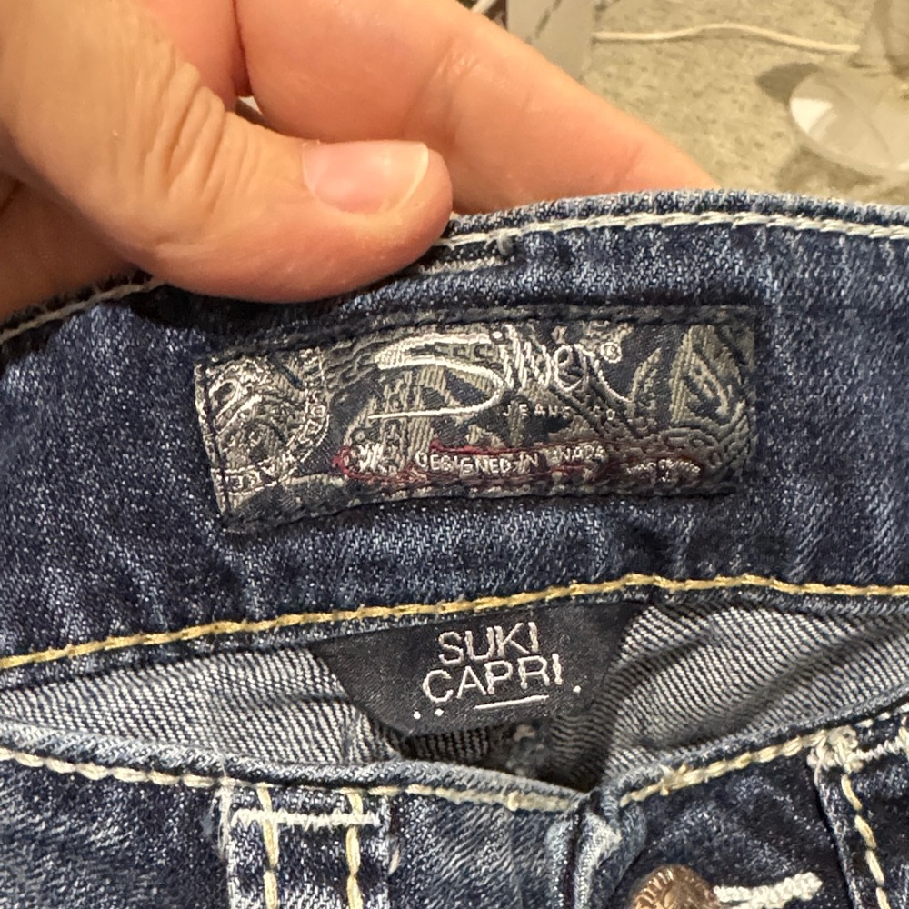 Silver capris - image 3